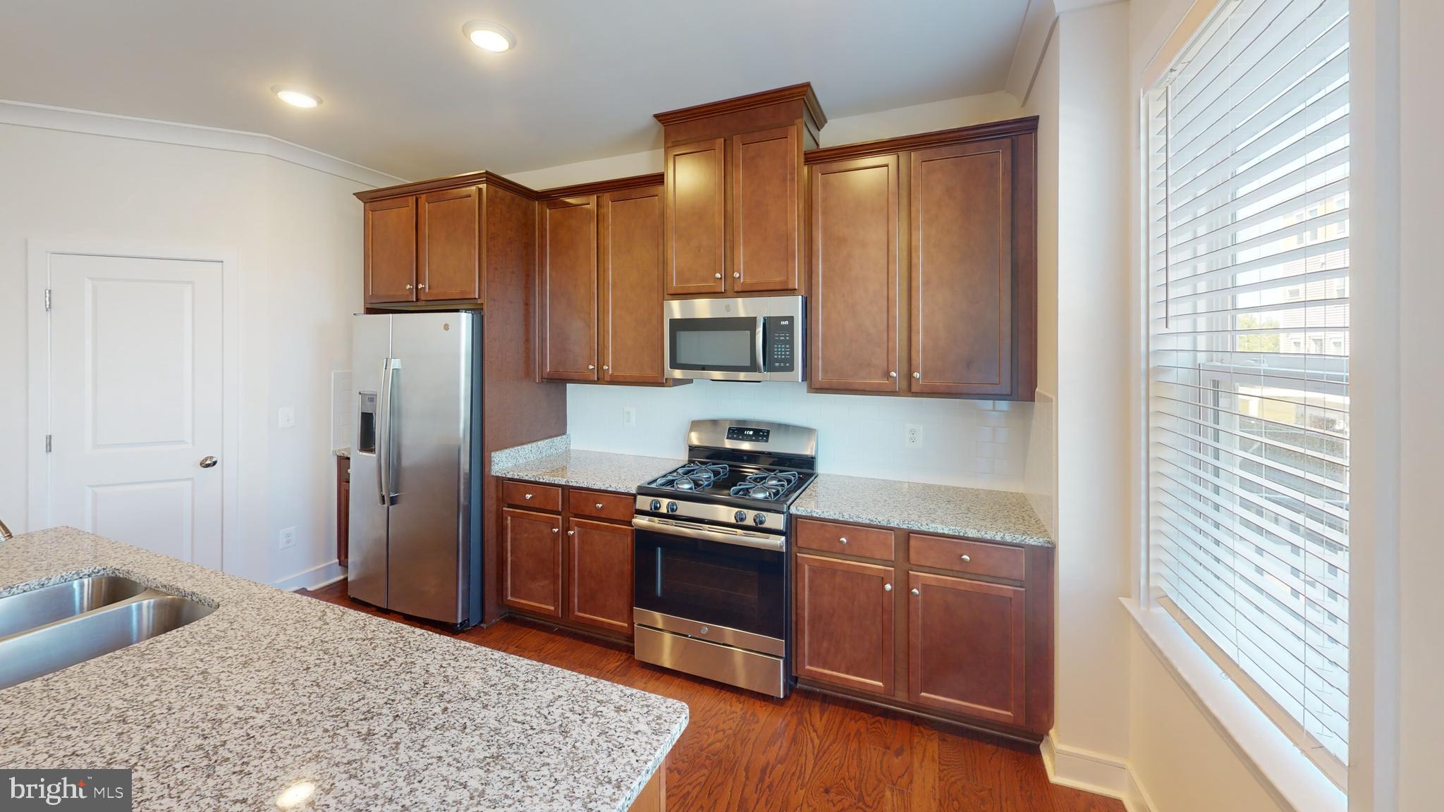 STONE MILL - Residential Lease