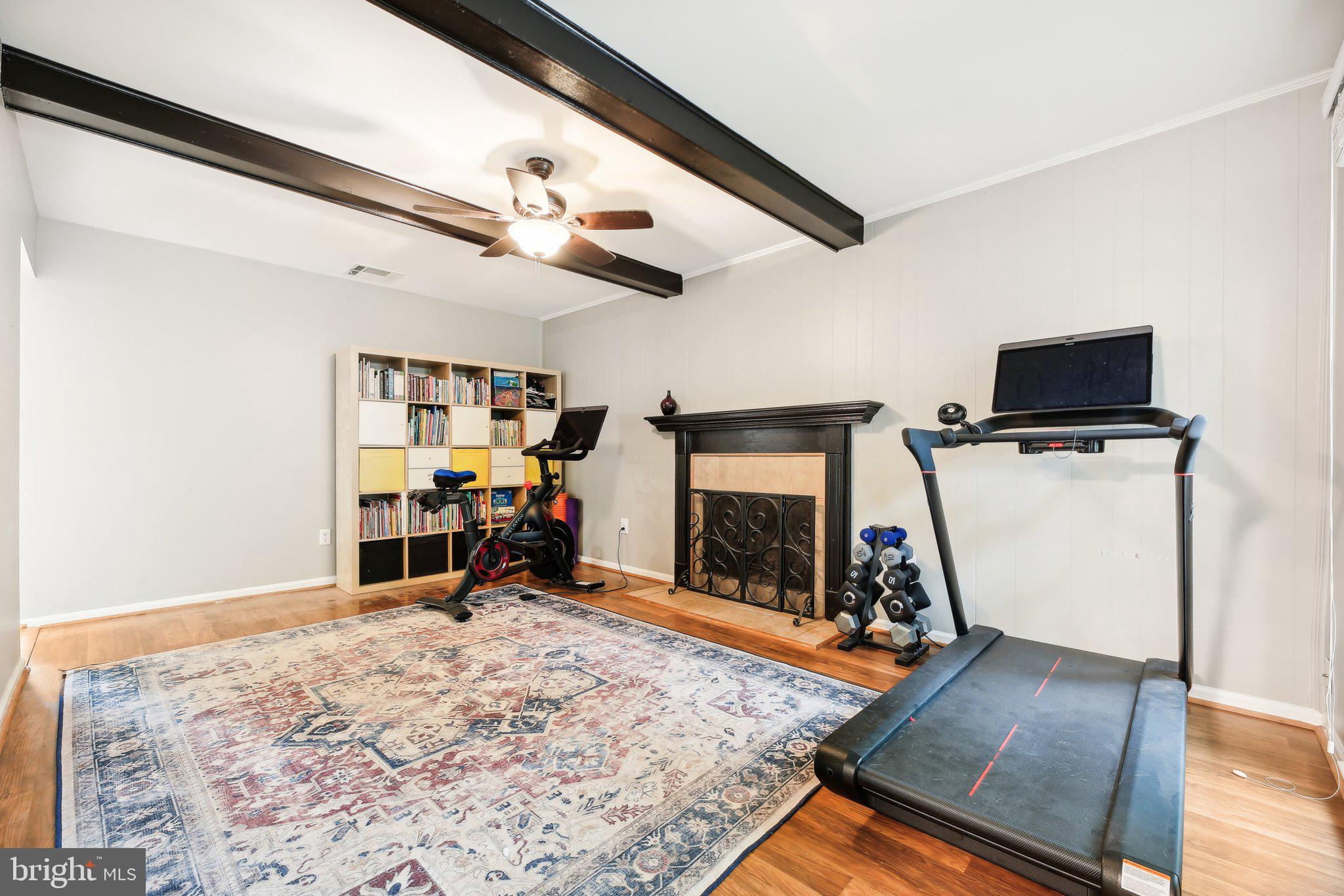 VILLAGE OF LONG REACH - Residential