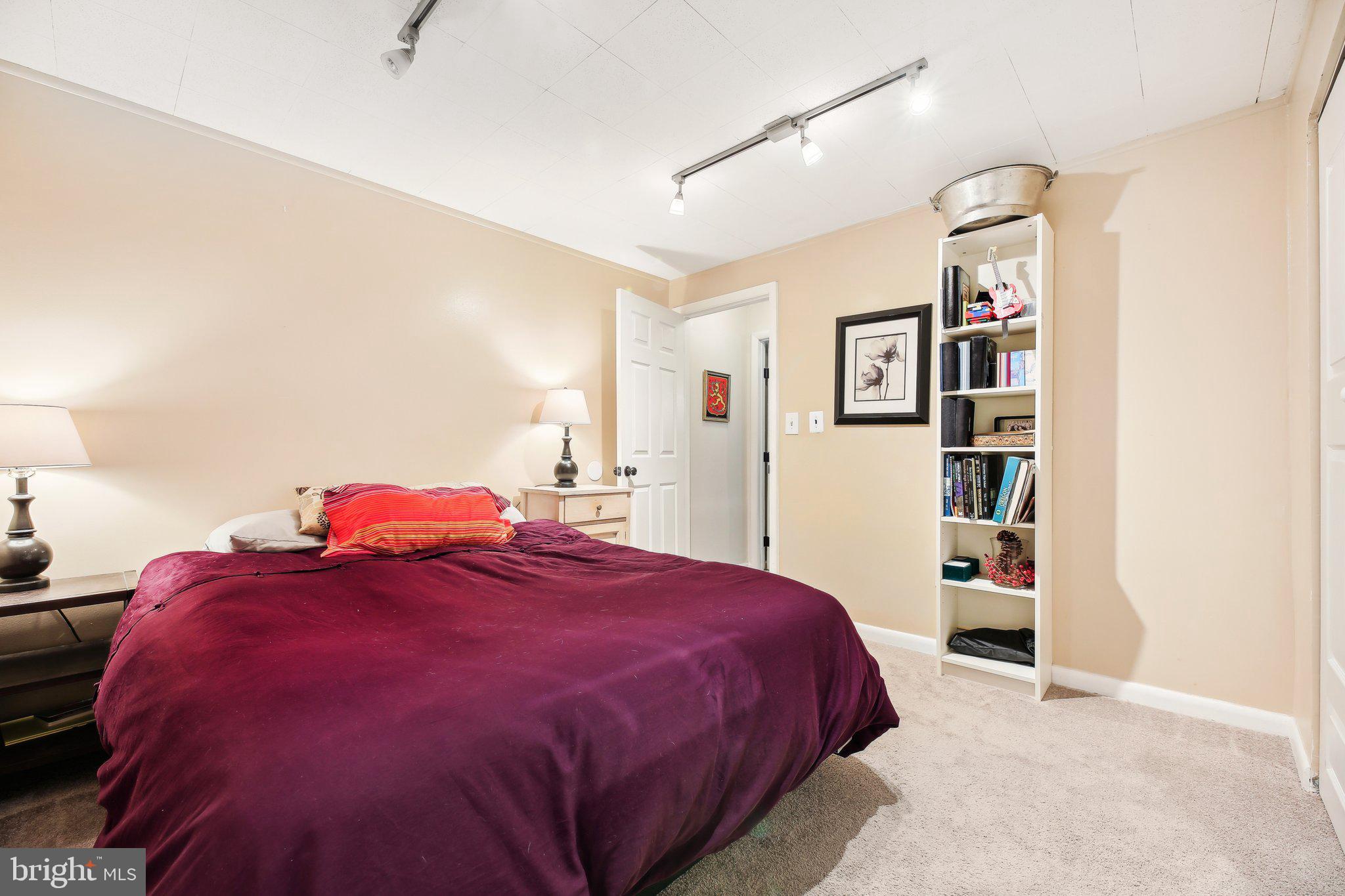 VILLAGE OF LONG REACH - Residential