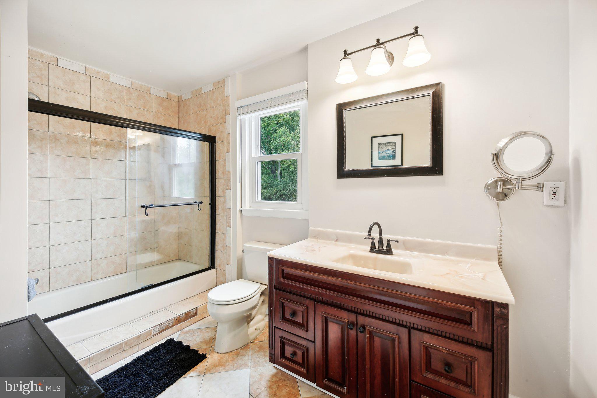 VILLAGE OF LONG REACH - Residential