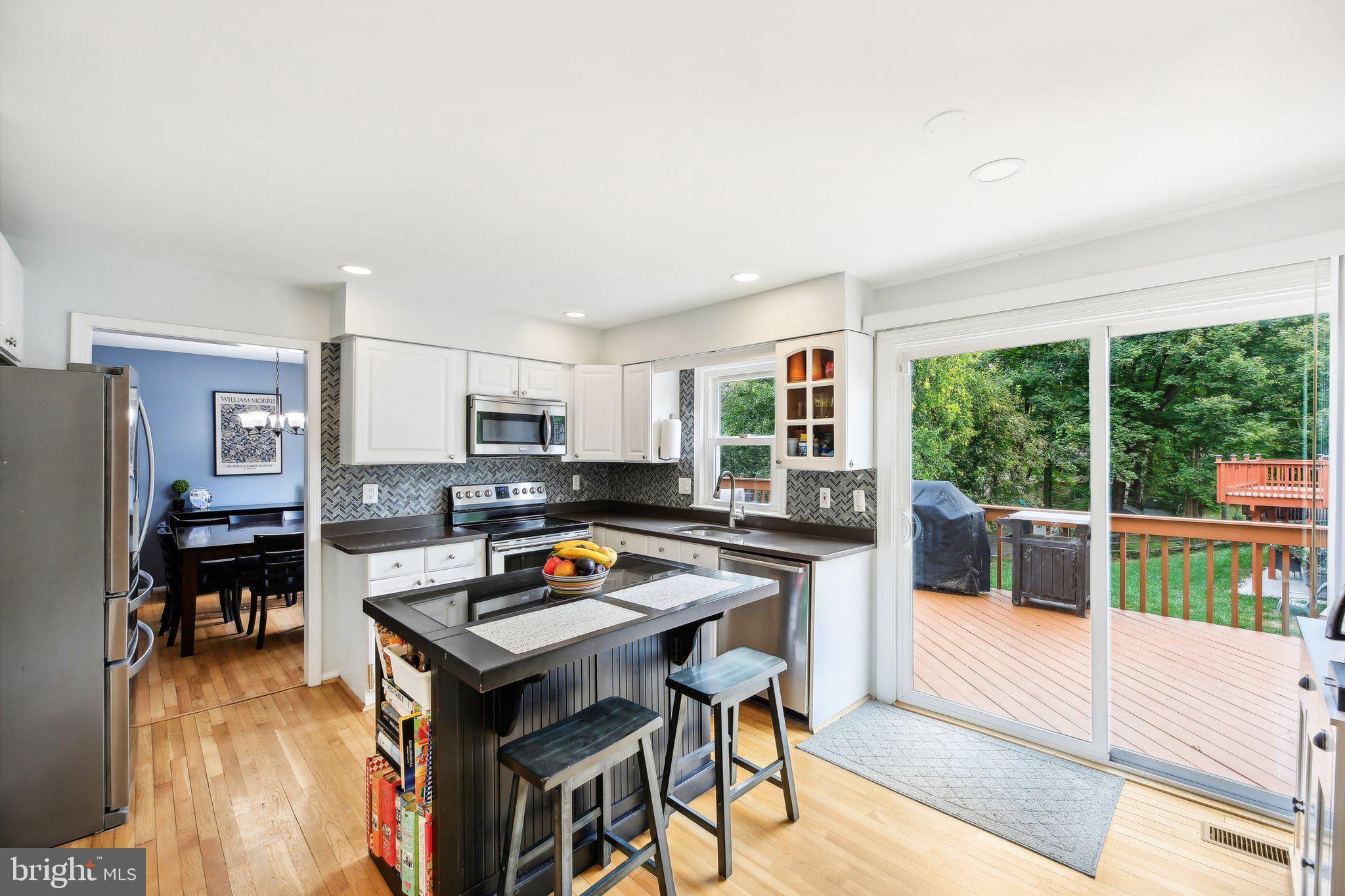 VILLAGE OF LONG REACH - Residential