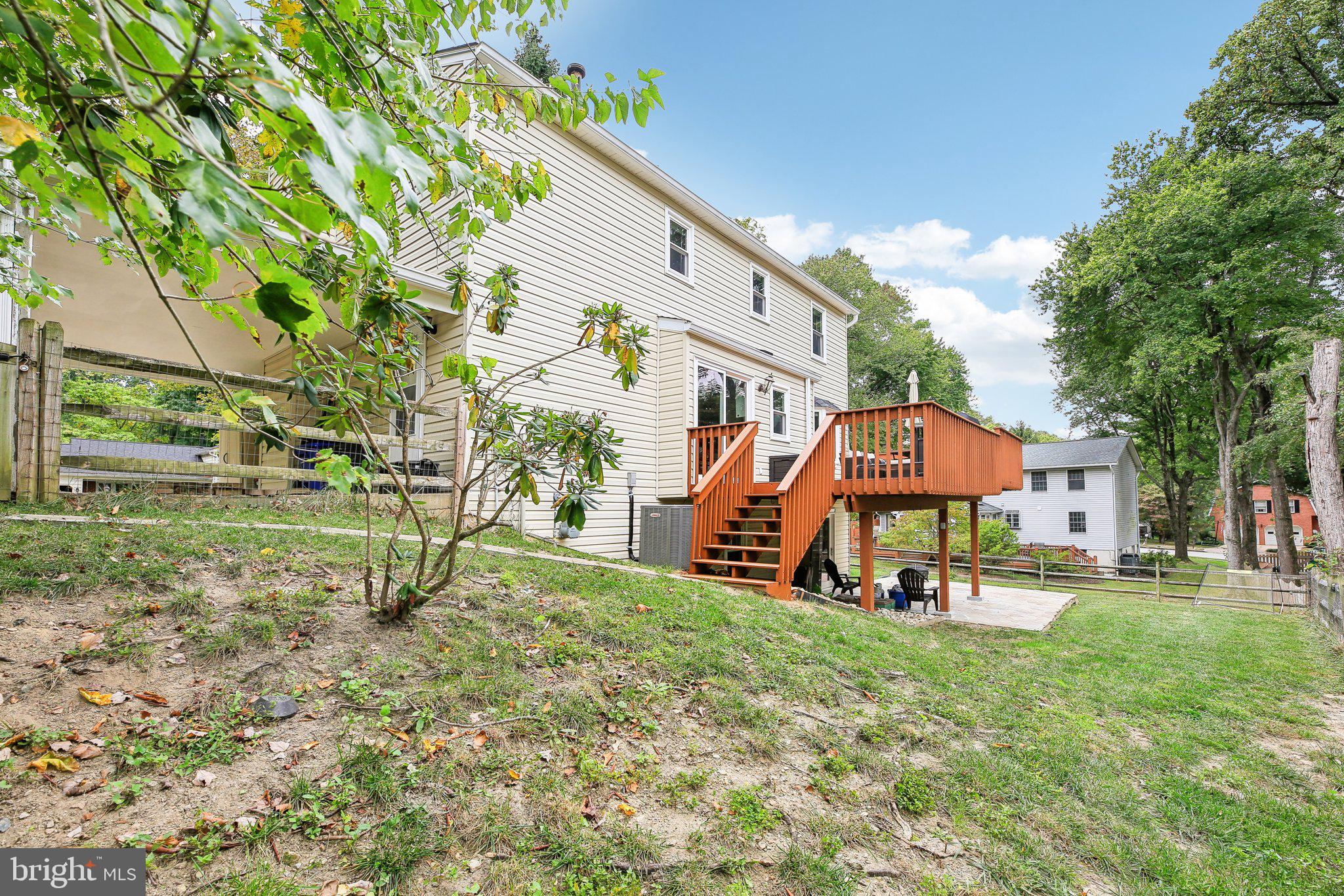 VILLAGE OF LONG REACH - Residential