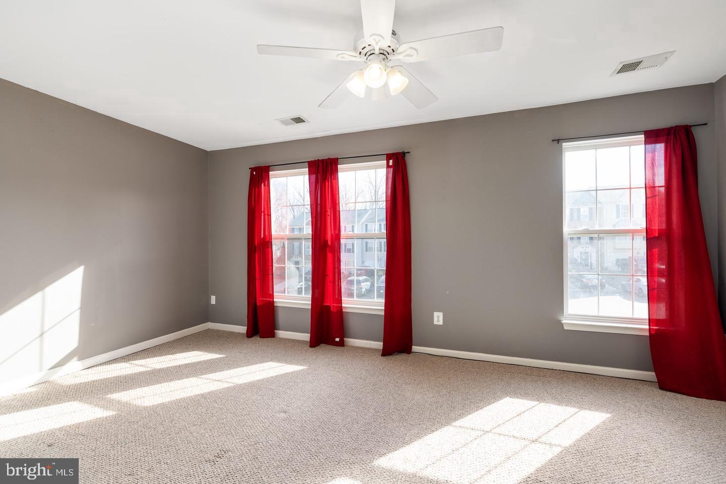 GLENEAGLES AT LEE'S HILL - Residential Lease