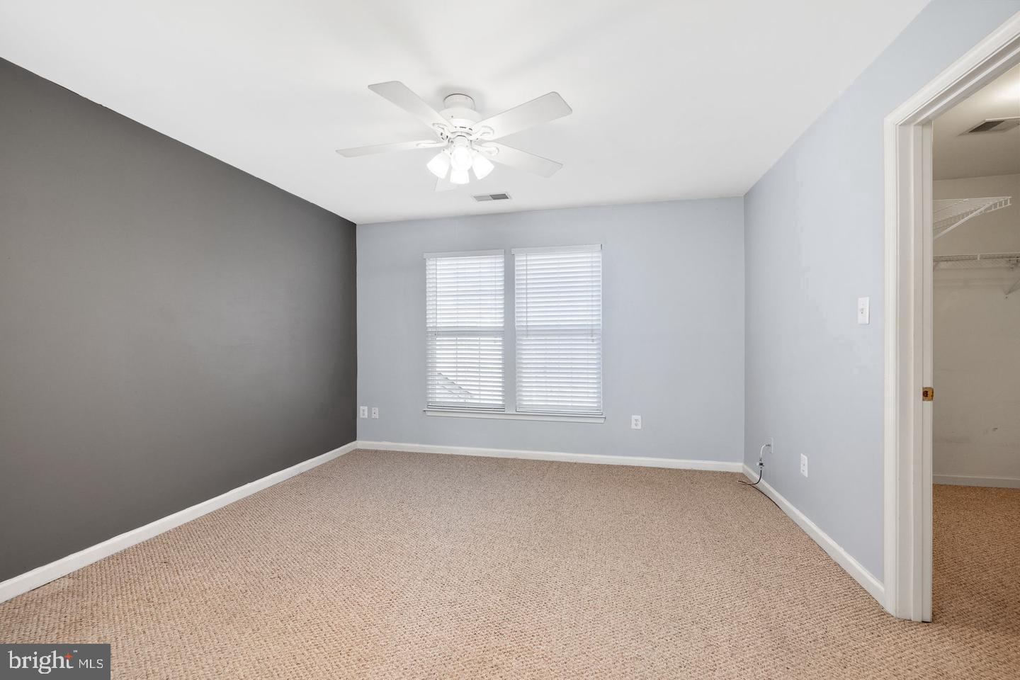 GLENEAGLES AT LEE'S HILL - Residential Lease