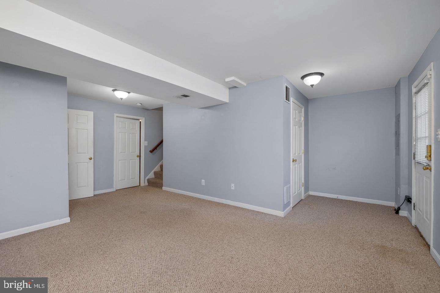 GLENEAGLES AT LEE'S HILL - Residential Lease