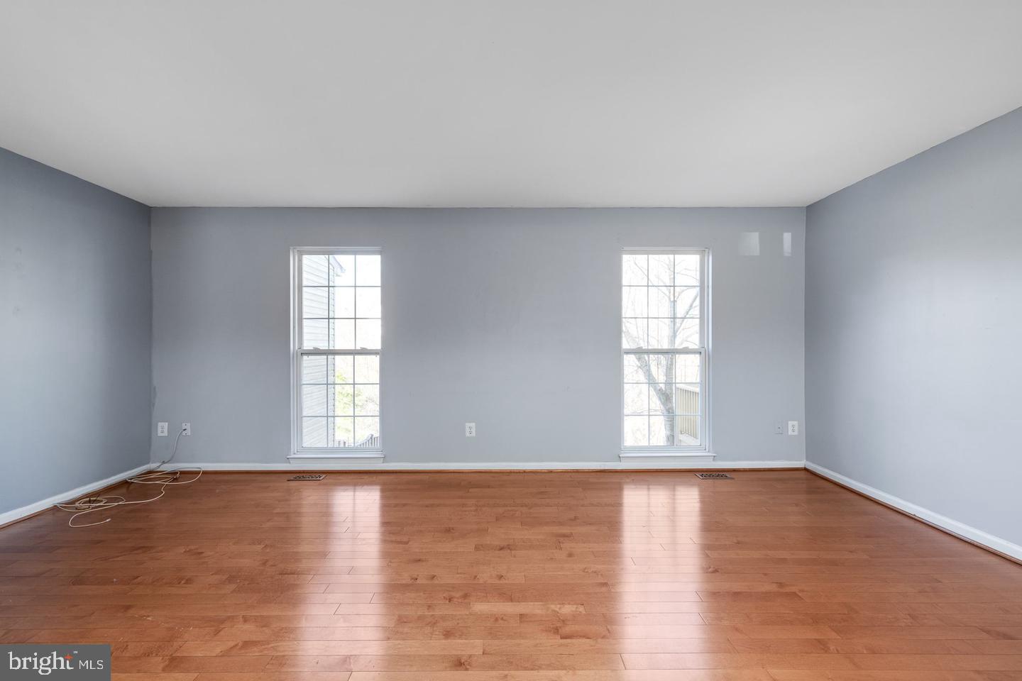 GLENEAGLES AT LEE'S HILL - Residential Lease