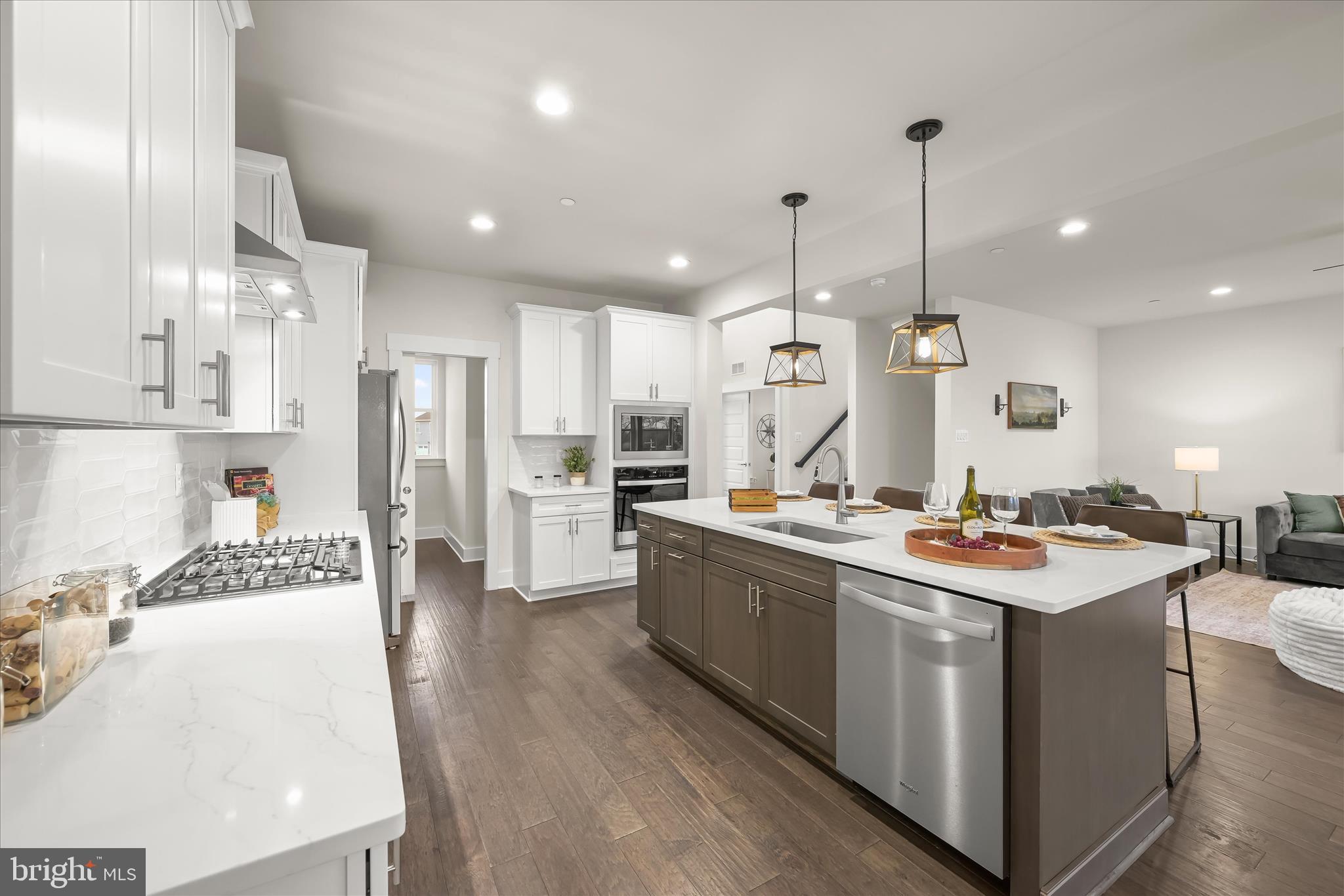 SHAMROCK ESTATES - Residential