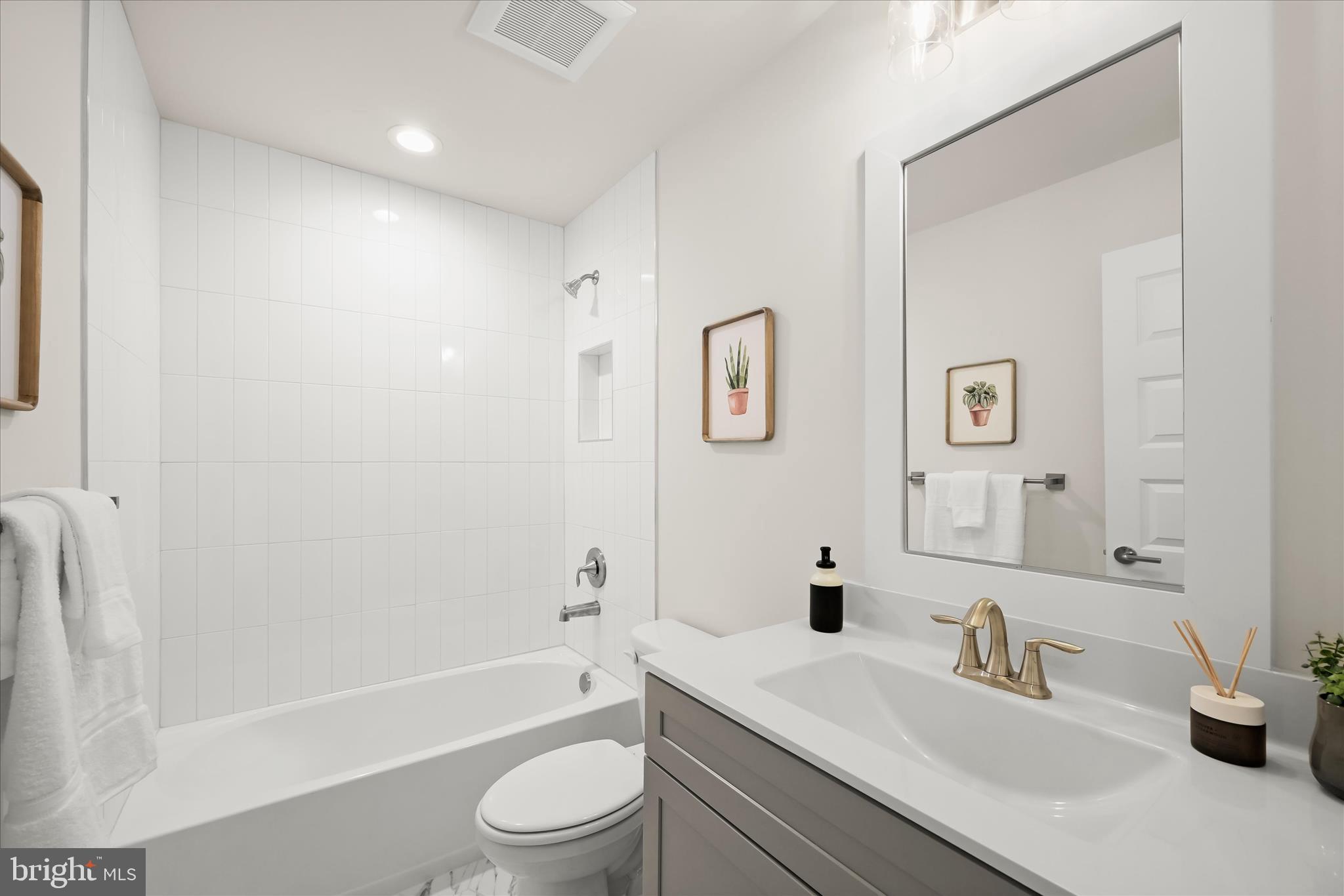 SHAMROCK ESTATES - Residential