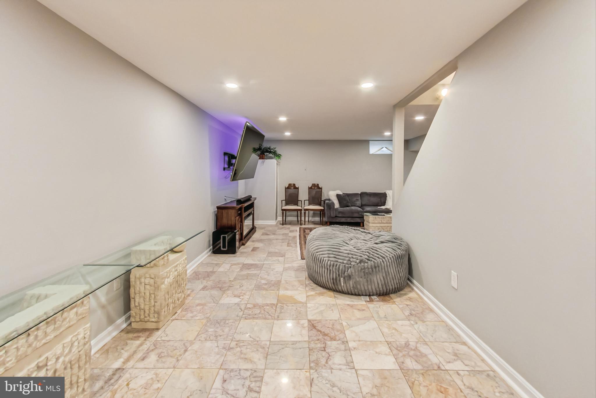 BARRINGTON - Residential