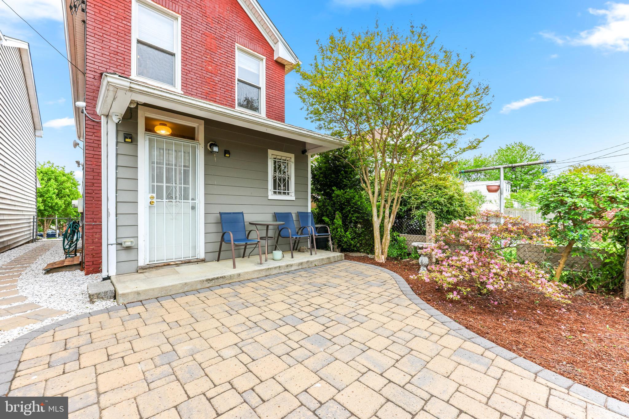 HAMPDEN HISTORIC DISTRICT - Residential