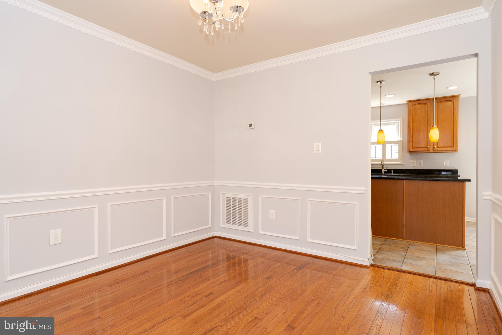 2011 PIERIS COURT
