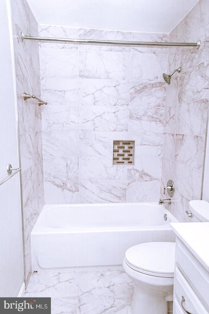 MANOR VILLAGE - Residential