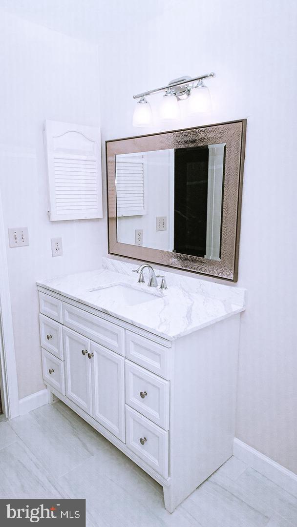 MANOR VILLAGE - Residential