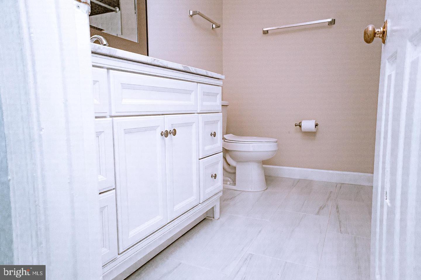 MANOR VILLAGE - Residential