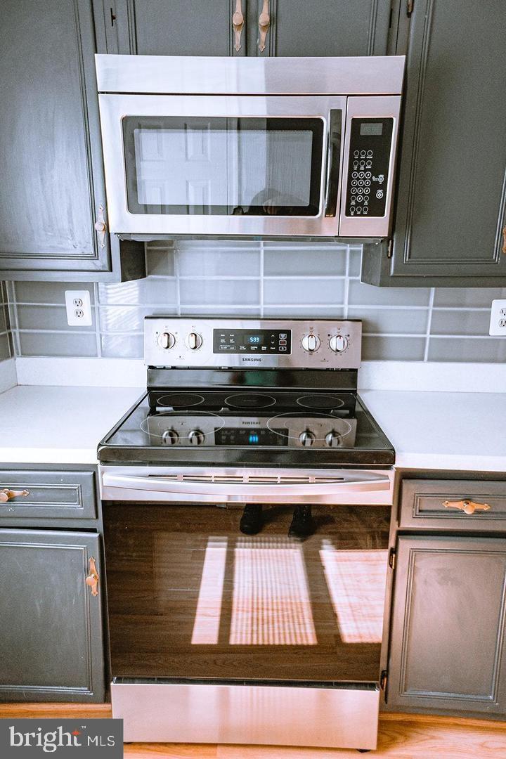 MANOR VILLAGE - Residential