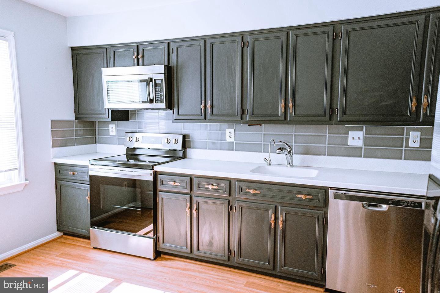 MANOR VILLAGE - Residential