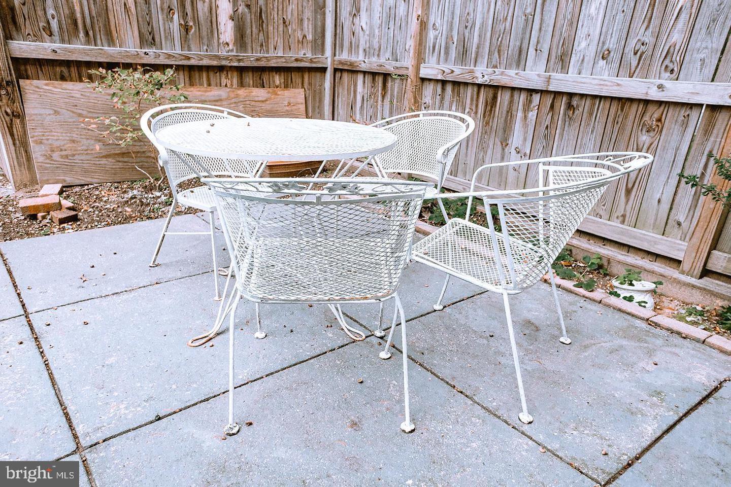 MANOR VILLAGE - Residential