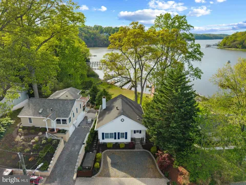 2736 Cedar Drive, Riva, MD MLS: MDAA2113212