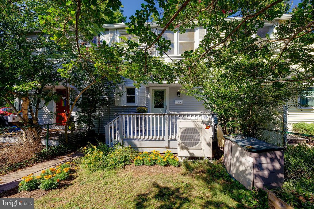 Photo of 16 - N Ridge Road, GREENBELT, MD 20770 (MLS # MDPG2167494)