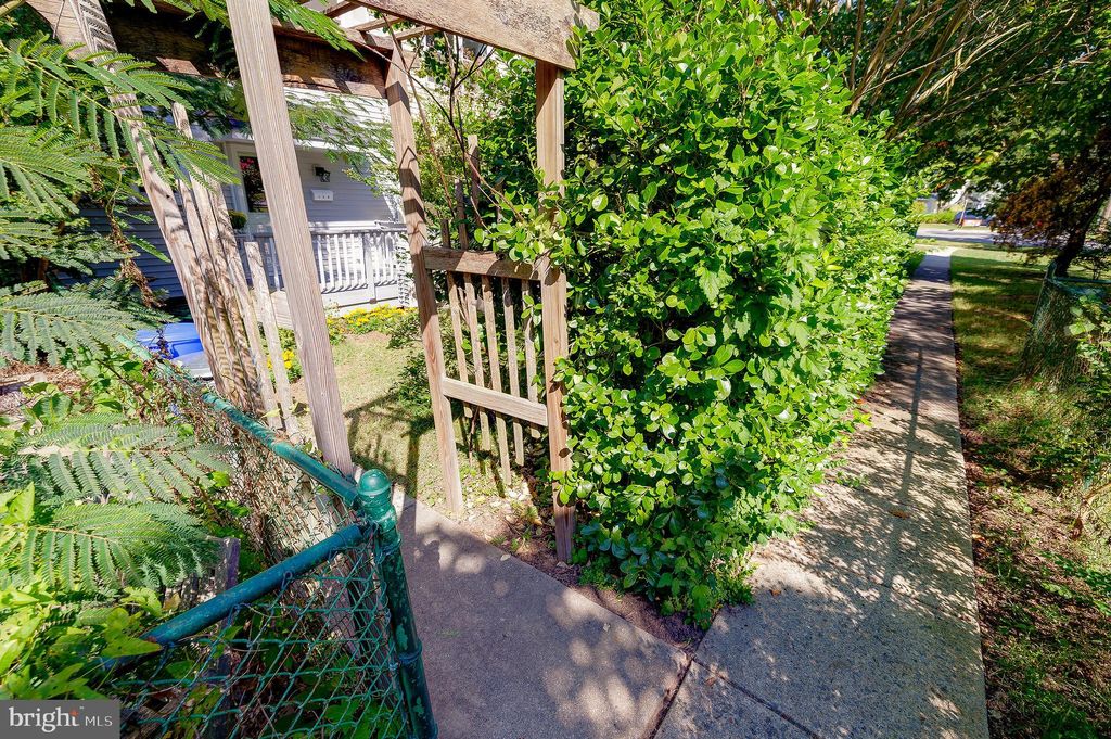 Photo of 16 - N Ridge Road, GREENBELT, MD 20770 (MLS # MDPG2167494)