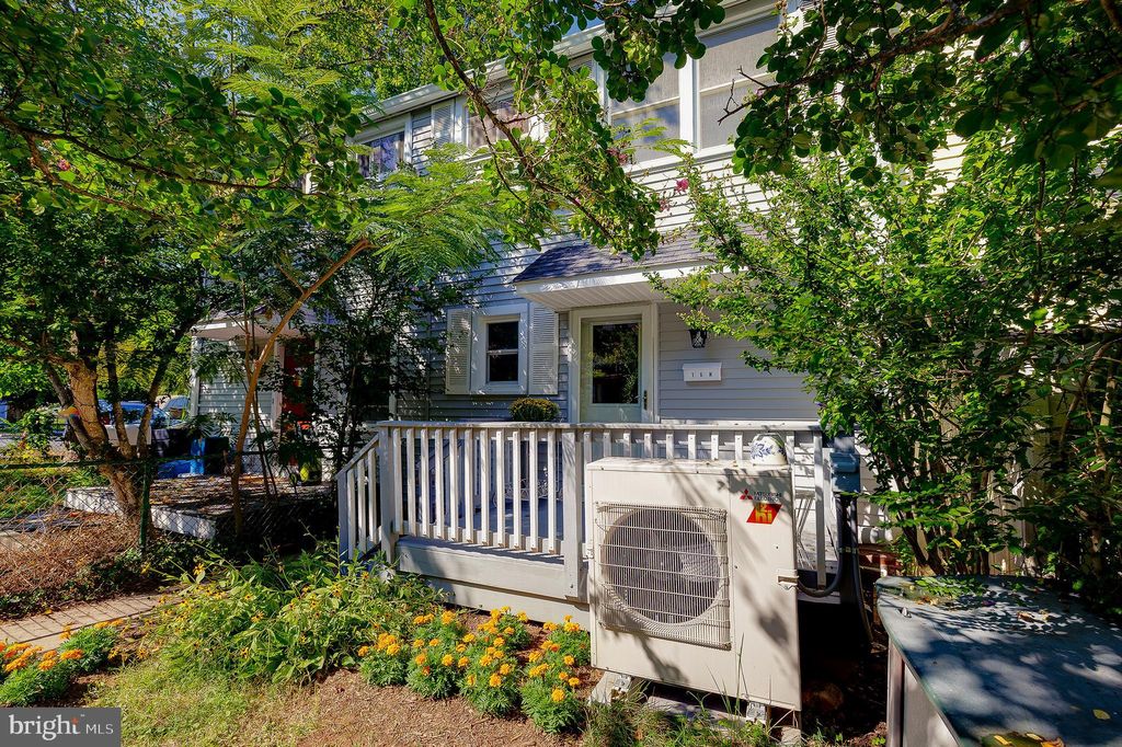 Photo of 16 - N Ridge Road, GREENBELT, MD 20770 (MLS # MDPG2167494)