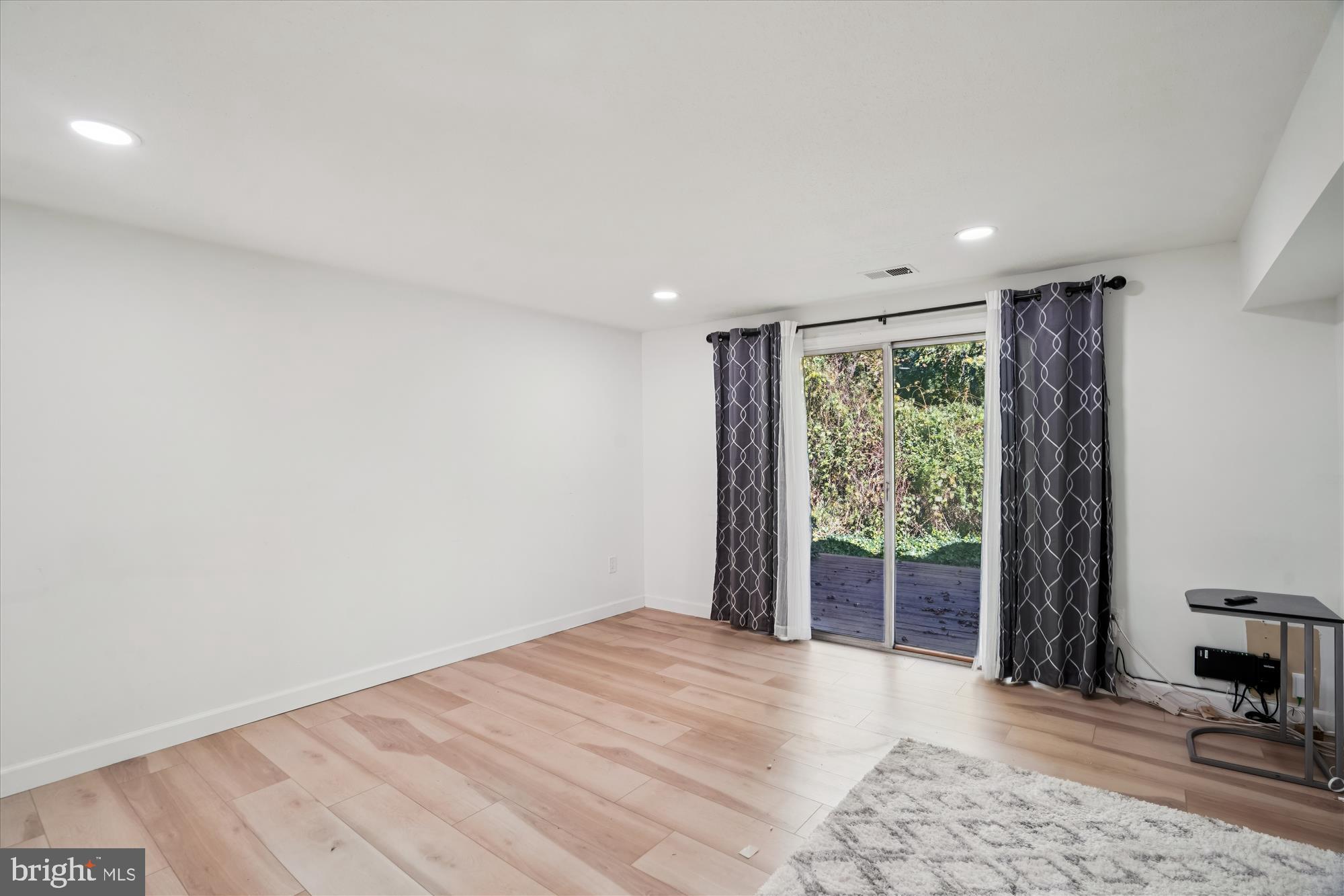 WINDMILL SQUARE - Residential