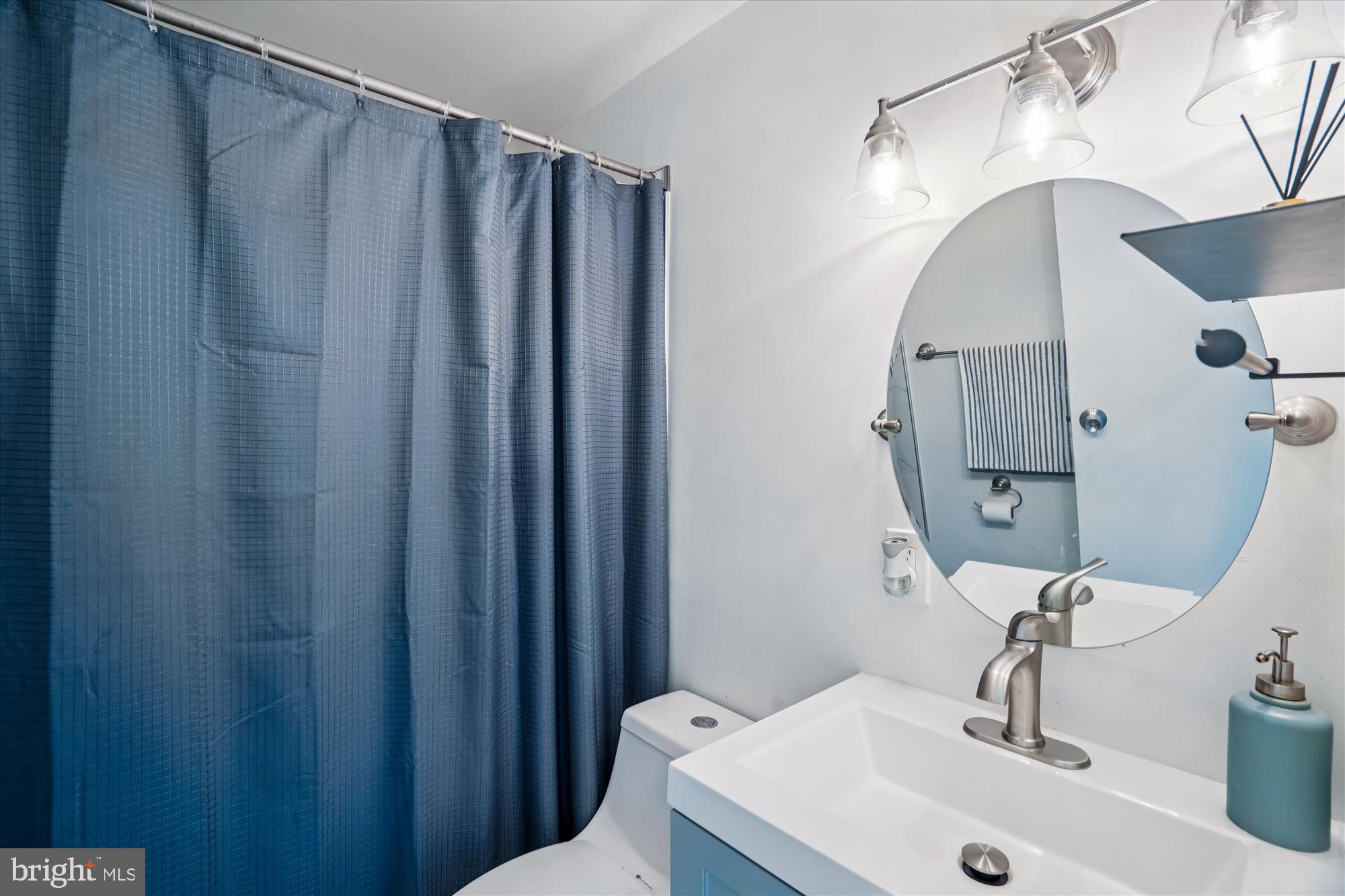 WINDMILL SQUARE - Residential