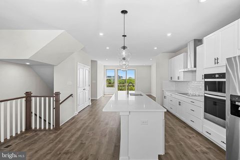 Photo of 19710 Sepia Square, ASHBURN, VA 20147 (MLS # VALO2120010)