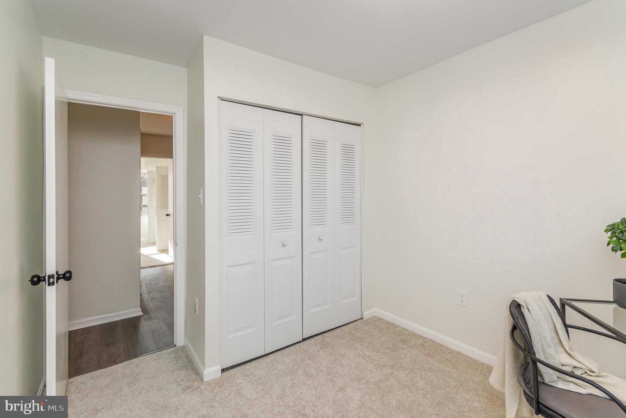 THOUSAND OAKS - Residential