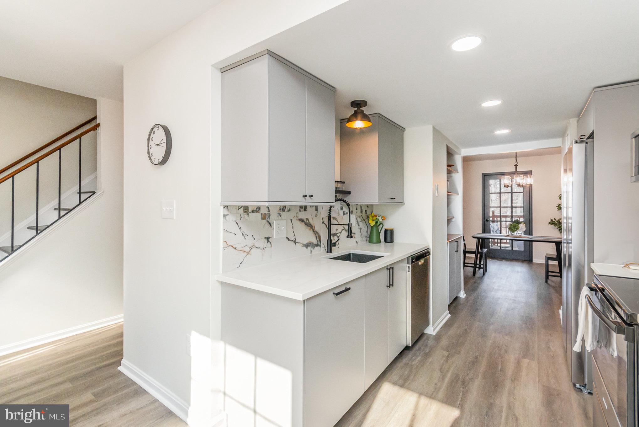 THOUSAND OAKS - Residential