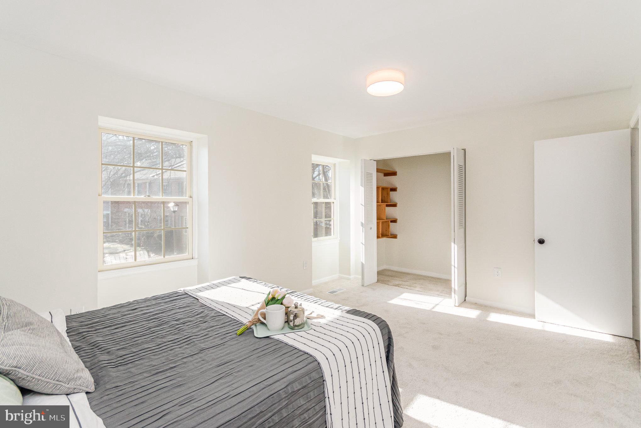 THOUSAND OAKS - Residential