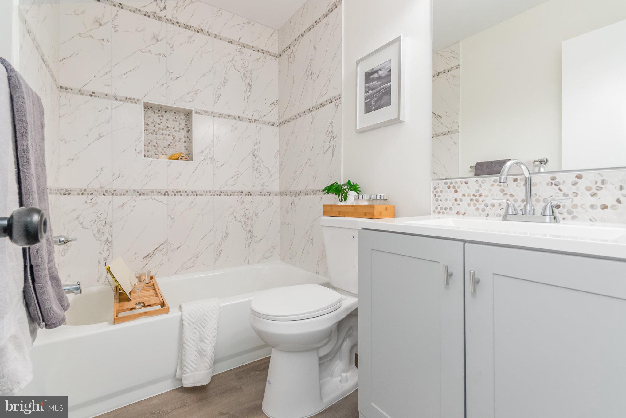 THOUSAND OAKS - Residential