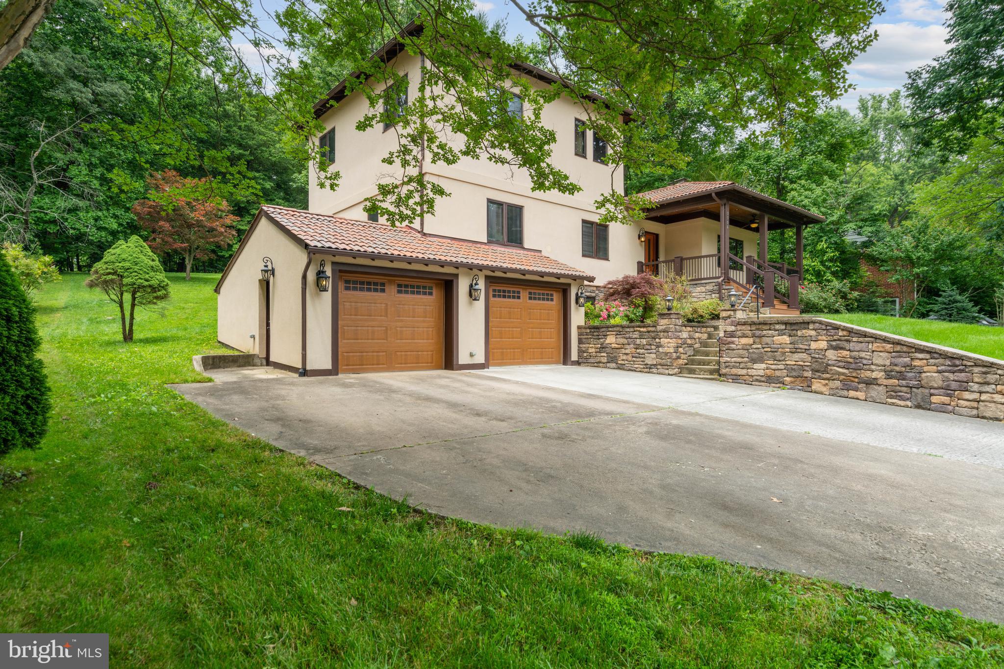 RAVENWOOD PARK - Residential