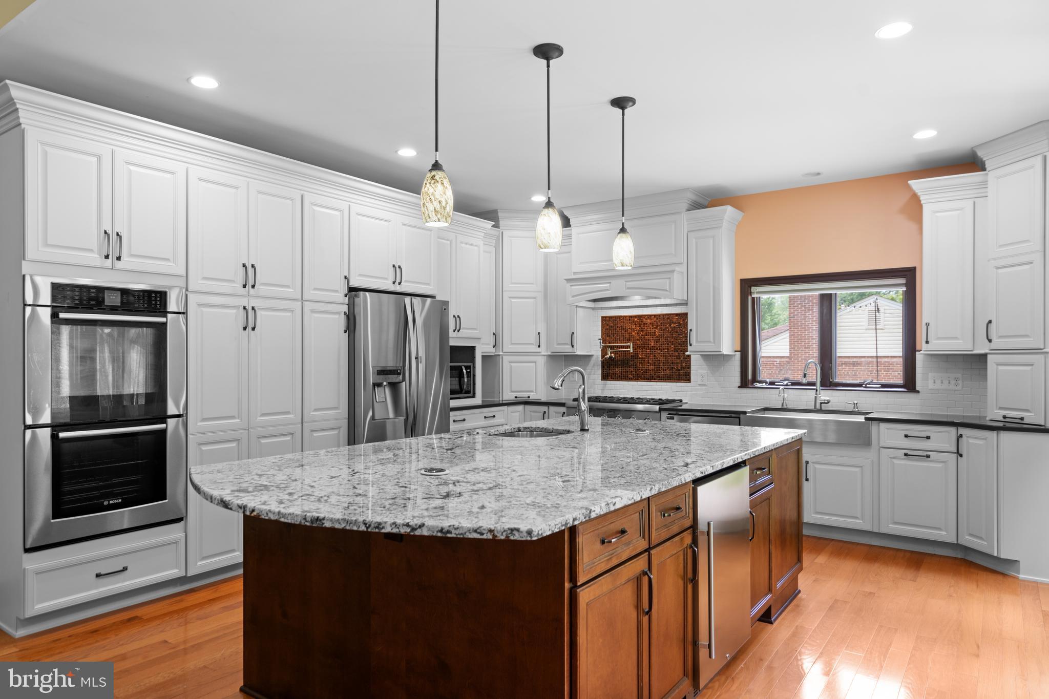 RAVENWOOD PARK - Residential