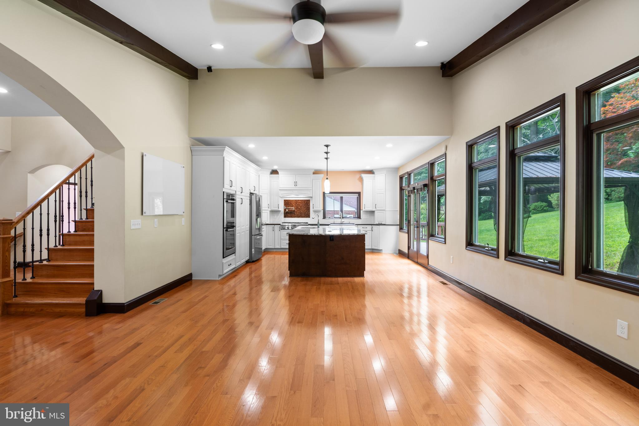 RAVENWOOD PARK - Residential