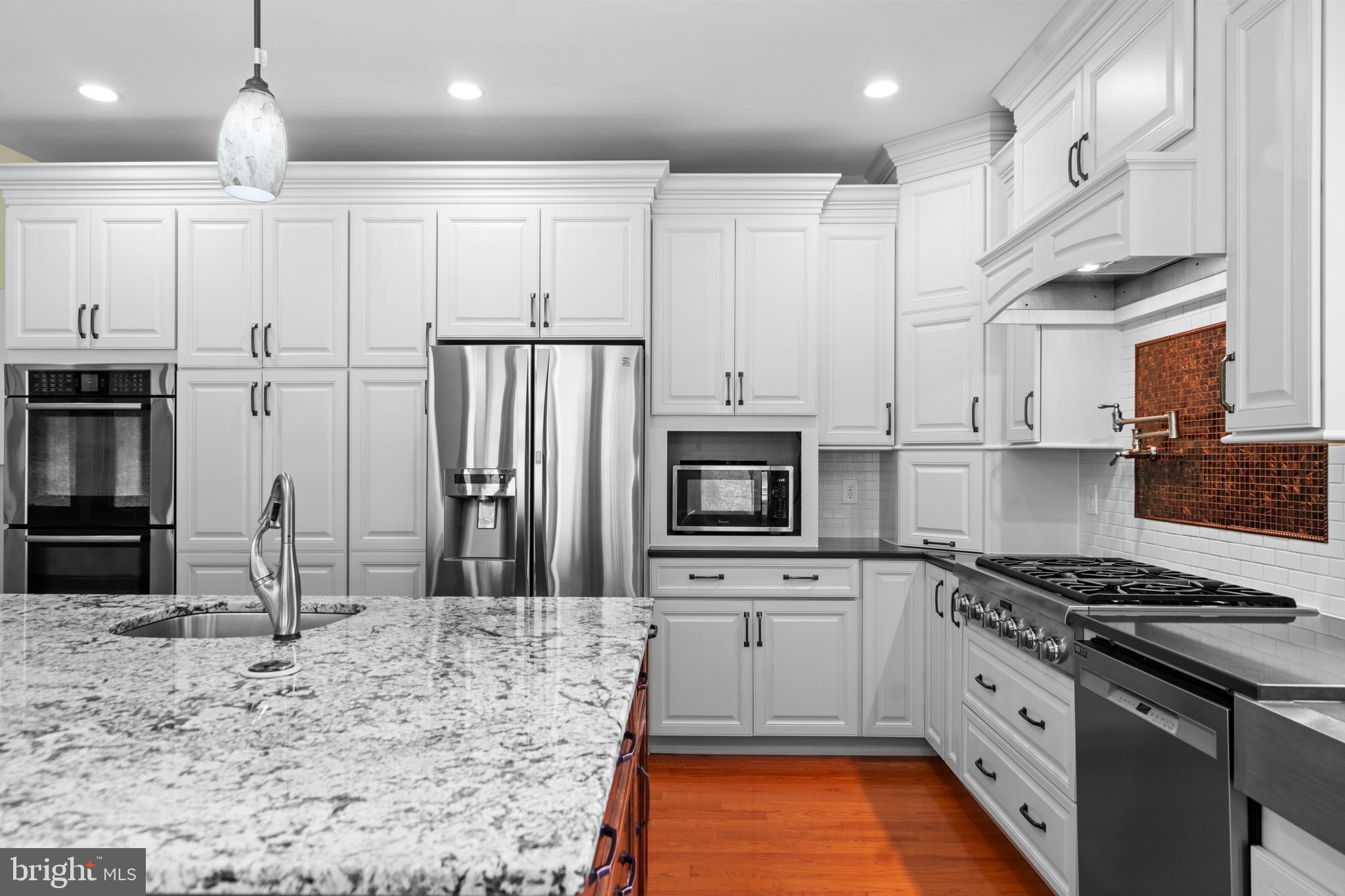 RAVENWOOD PARK - Residential