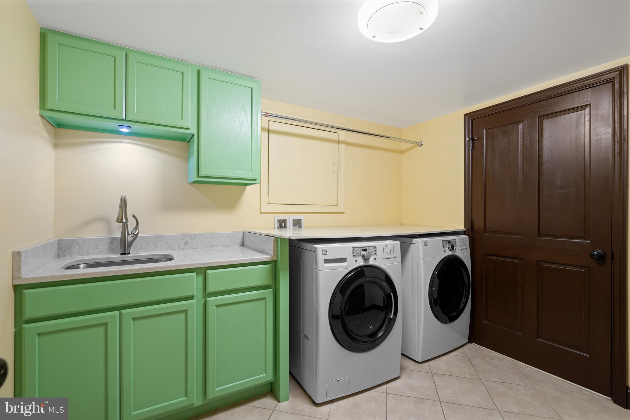 RAVENWOOD PARK - Residential