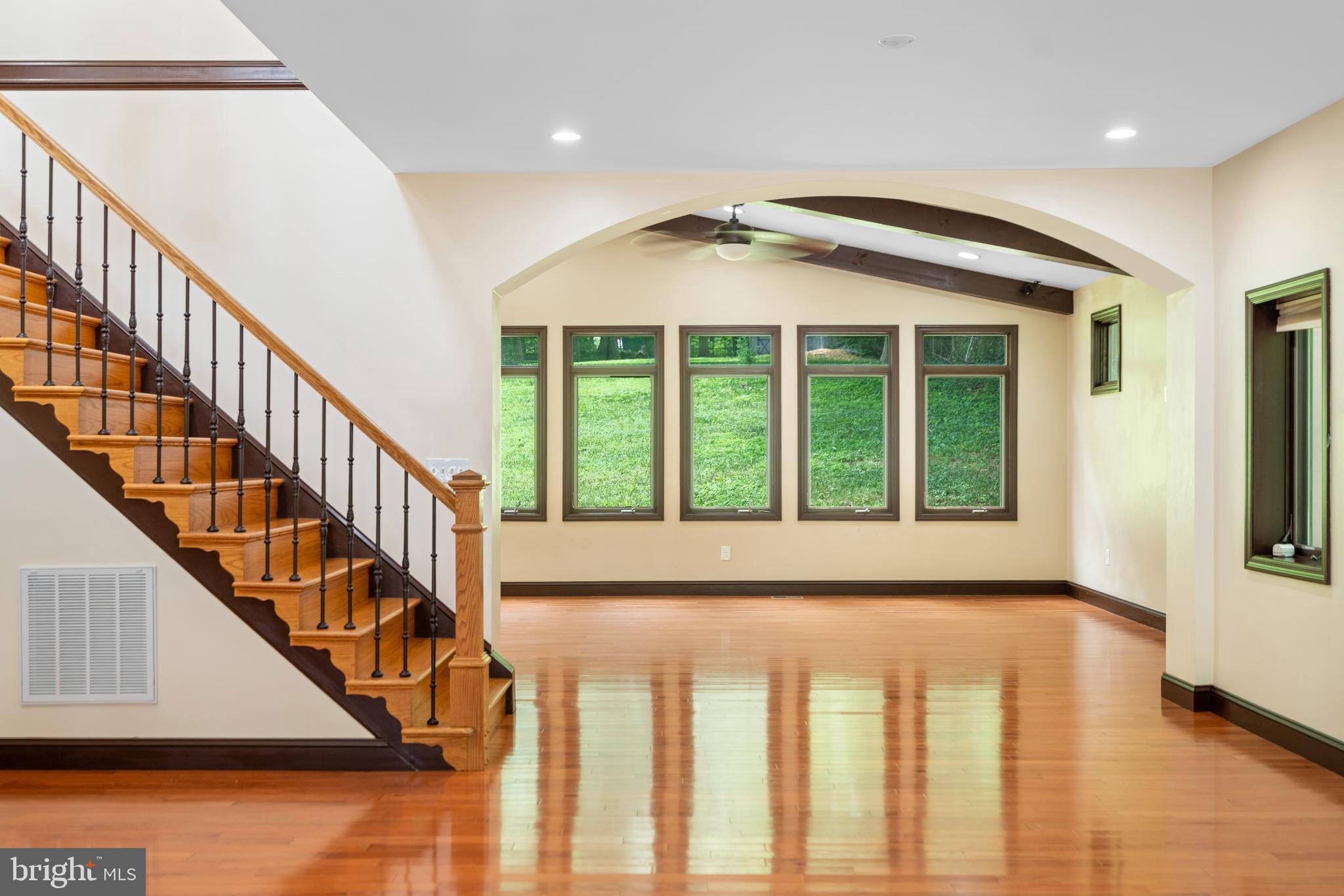 RAVENWOOD PARK - Residential