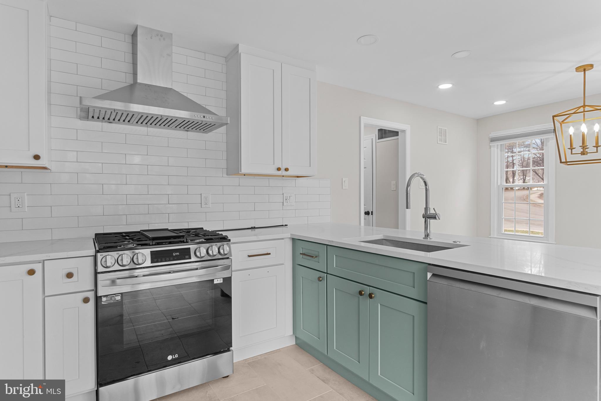 RESTON - Residential Lease