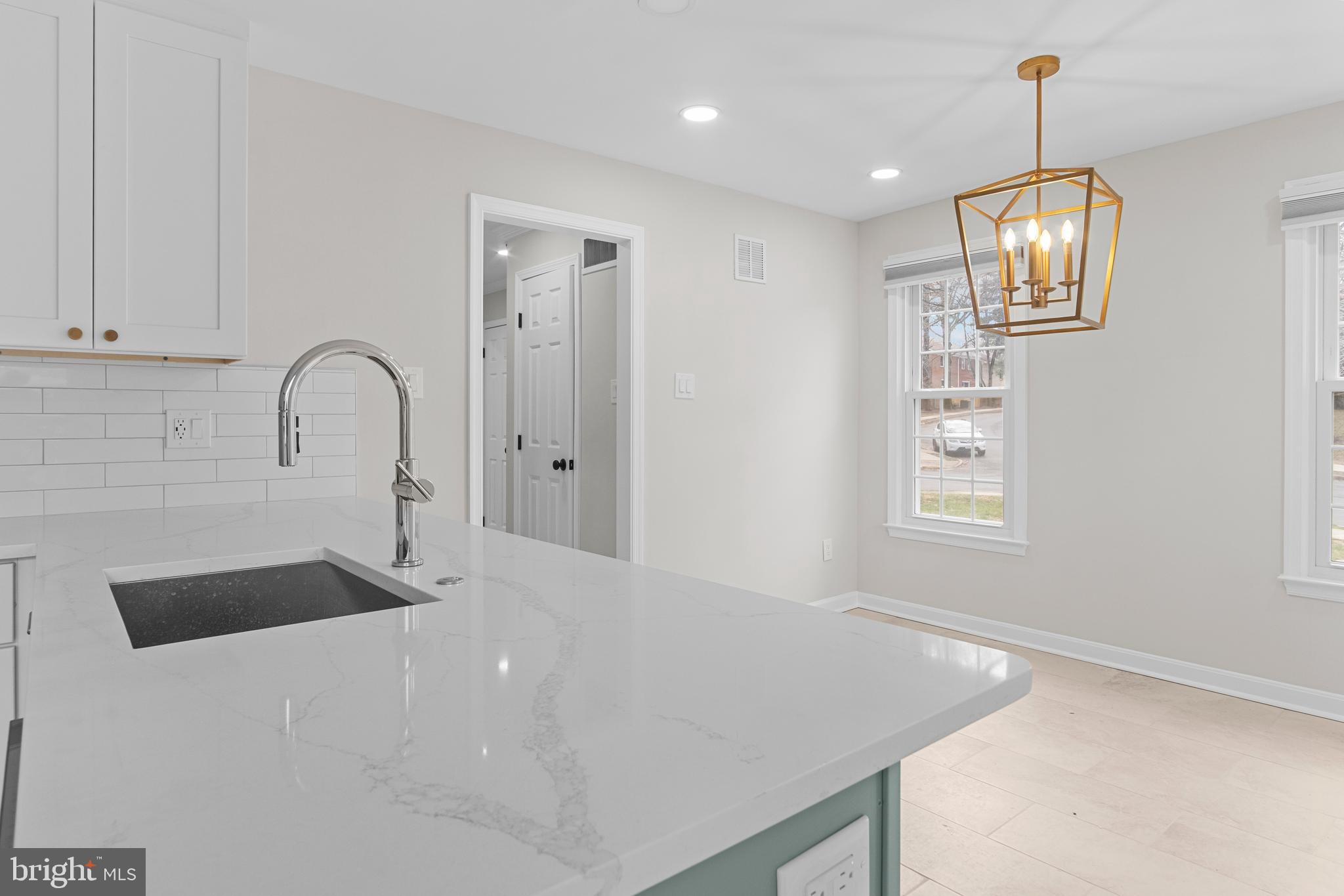 RESTON - Residential Lease