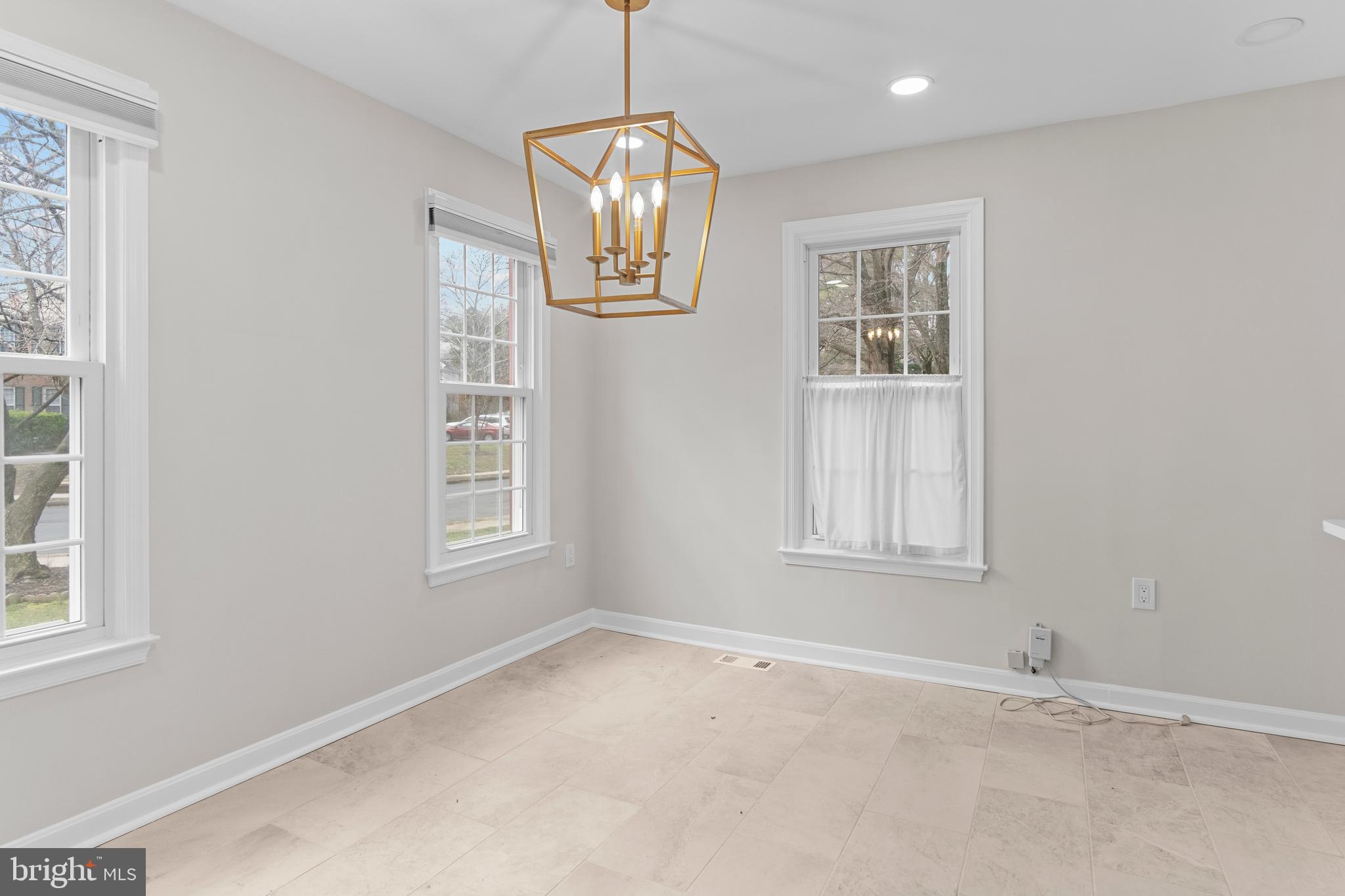 RESTON - Residential Lease