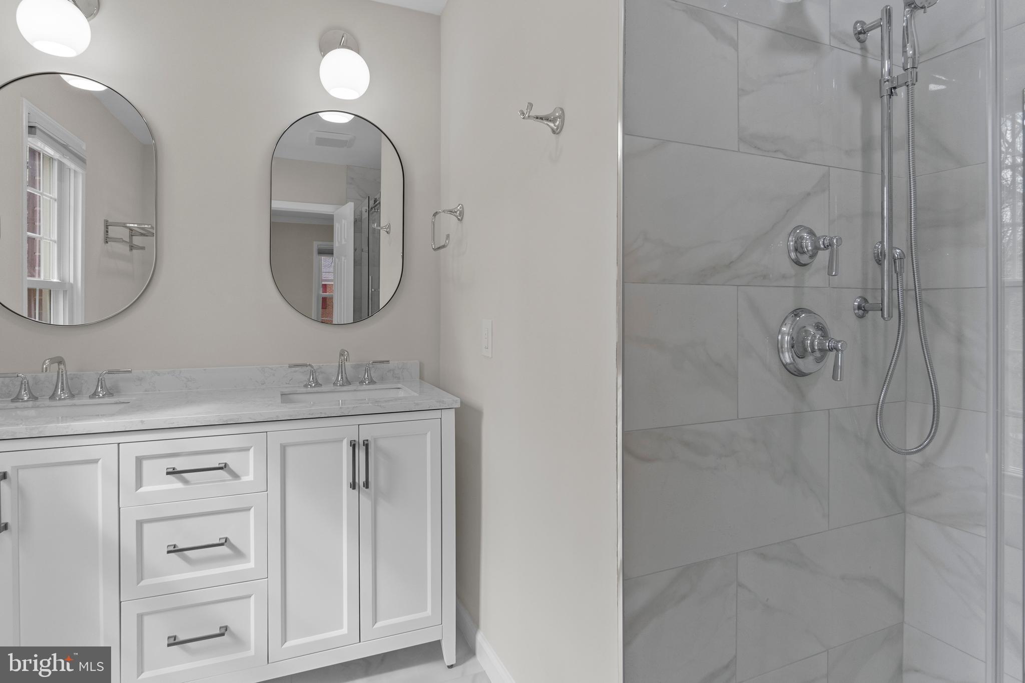 RESTON - Residential Lease