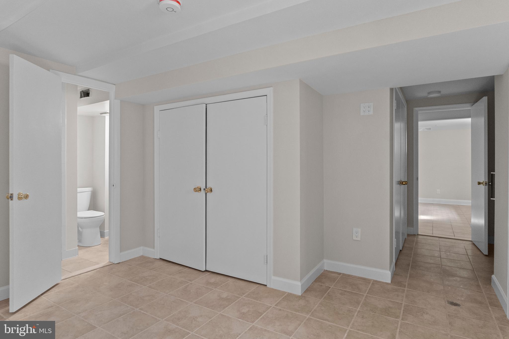 RESTON - Residential Lease