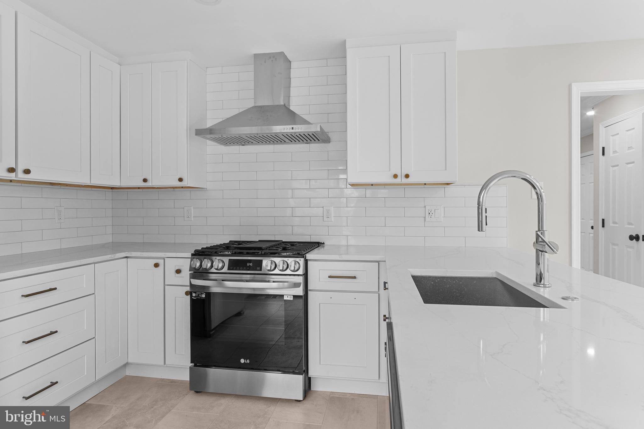 RESTON - Residential Lease