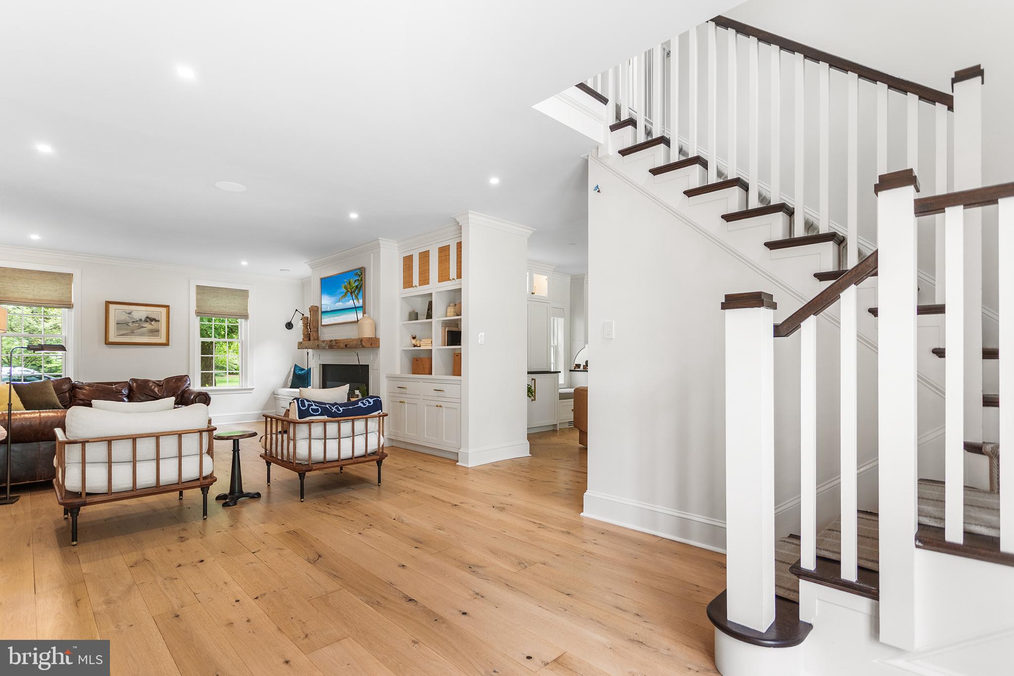 RADNOR HUNT - Residential