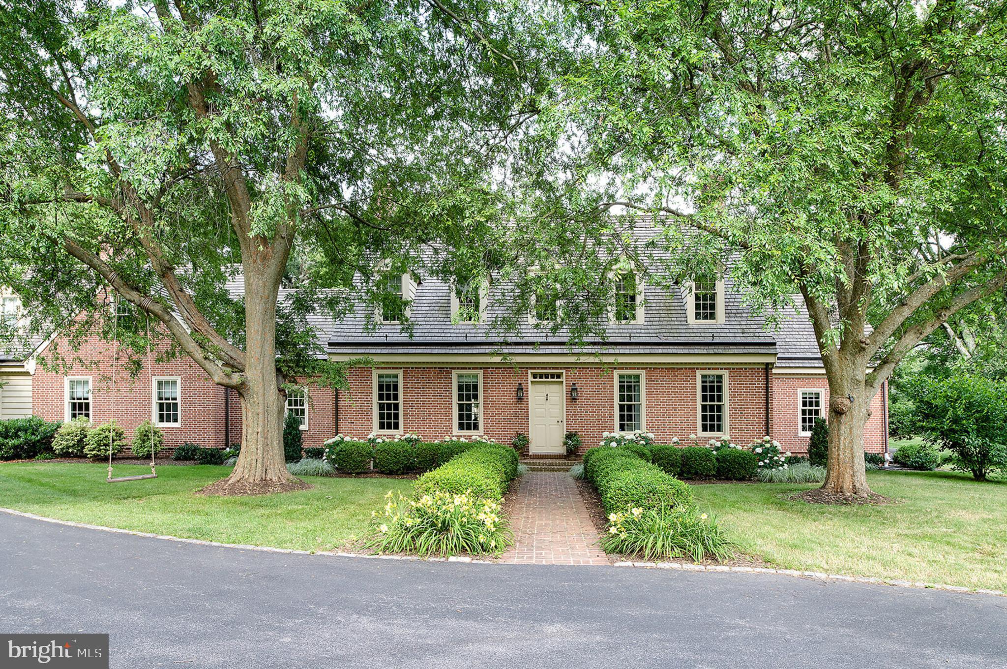 RADNOR HUNT - Residential