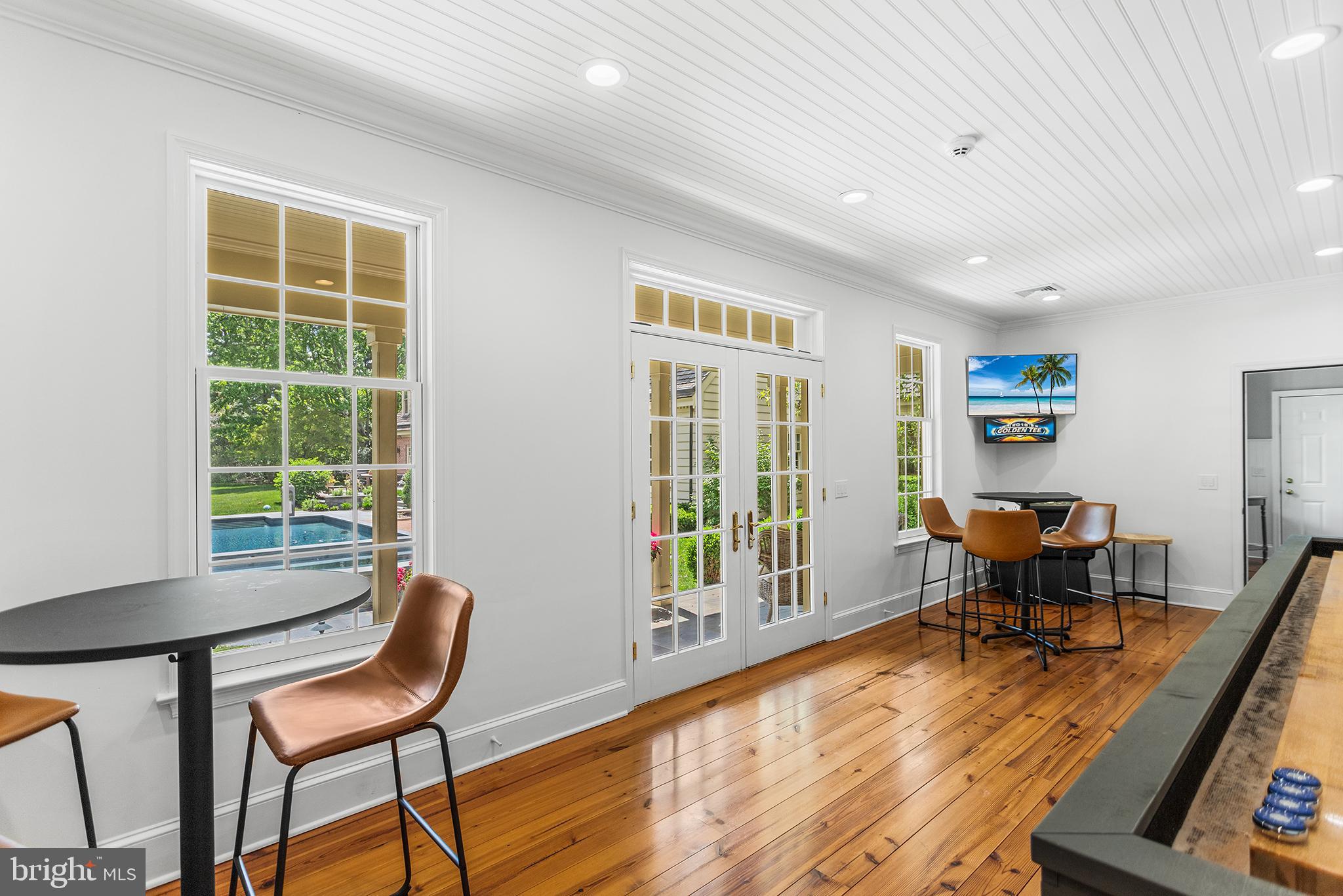RADNOR HUNT - Residential