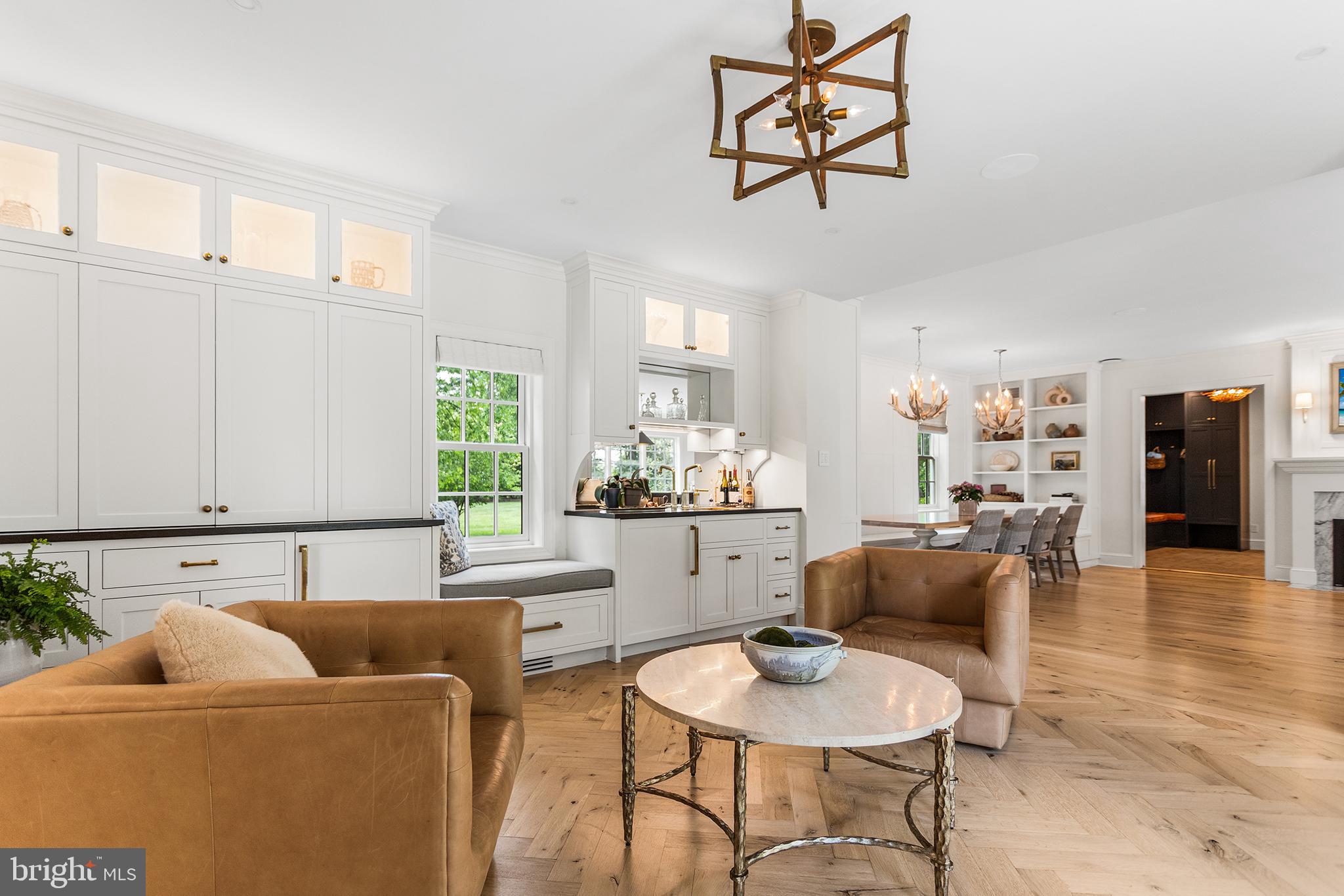 RADNOR HUNT - Residential