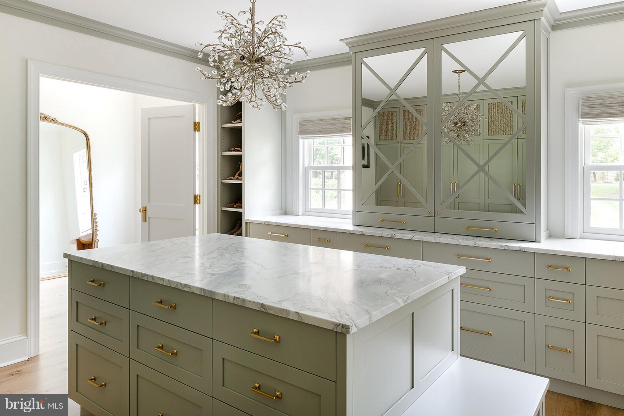 RADNOR HUNT - Residential