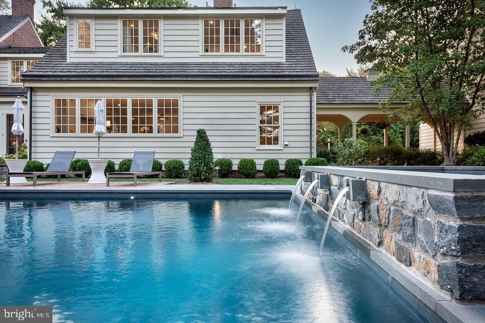 RADNOR HUNT - Residential
